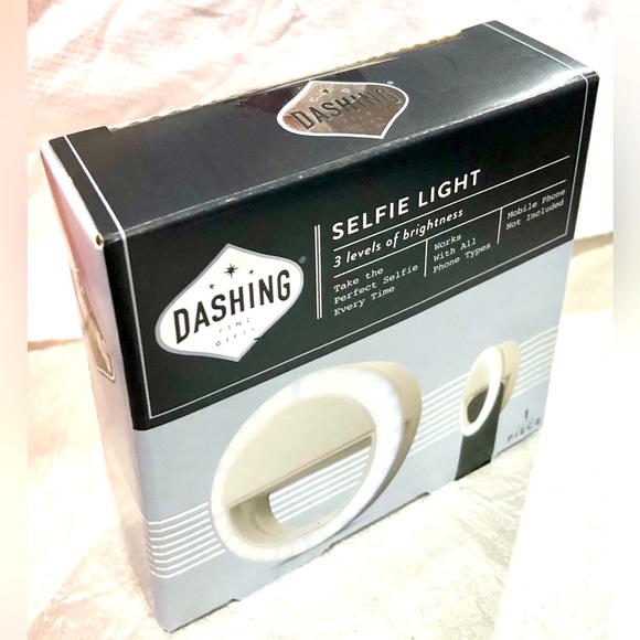 DASH Selfie Cell phone Light size 3.5x 3.5 NIB NWT - Picture 2 of 6